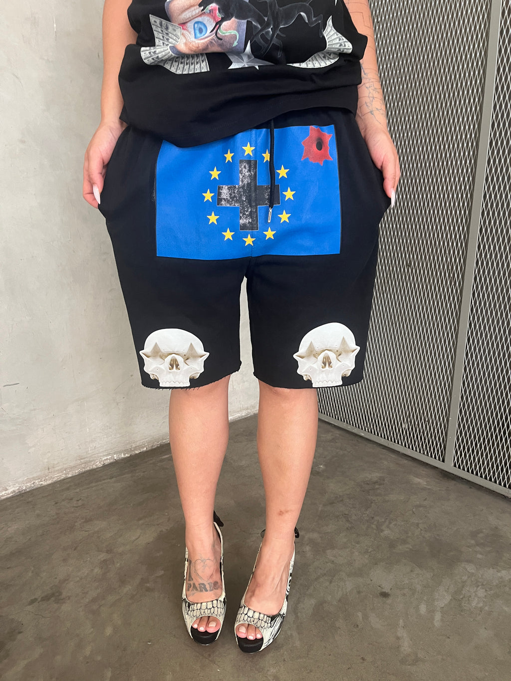 in euros short