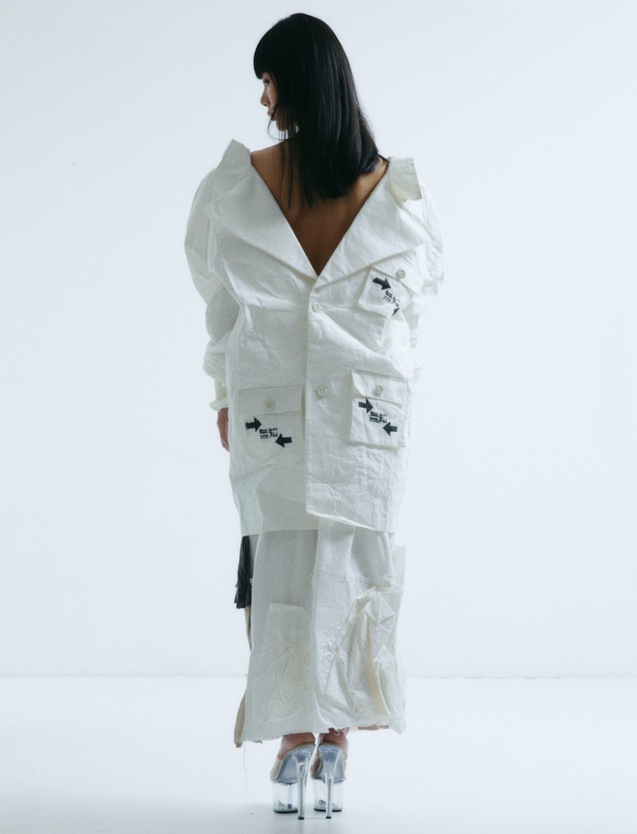 Oversized One-Side Suit with Handprint